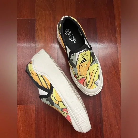 Addidas by Stella McCartney Slipon sneaker in great condition, sold out online - Picture 3 of 14